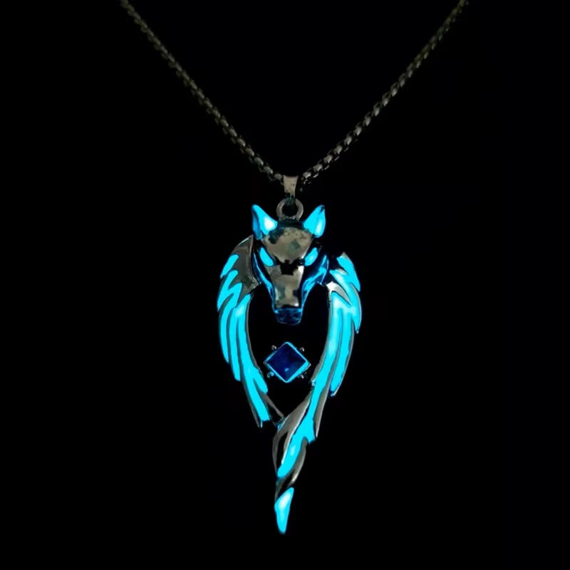 Fashion Wolf Pendant Necklaces for Men Glow Domineering Animal Vintage Chain Glowing Necklace Punk Hiphop Jewelry Accessories